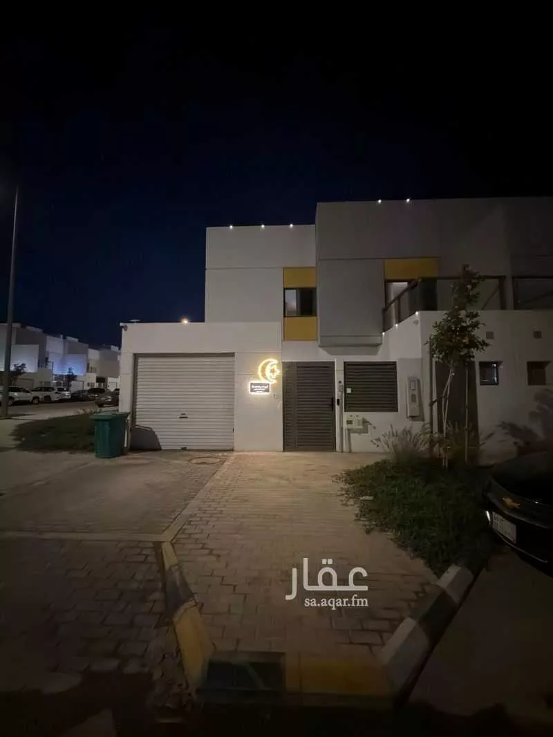 فيلا 6 غرف في العارض 8