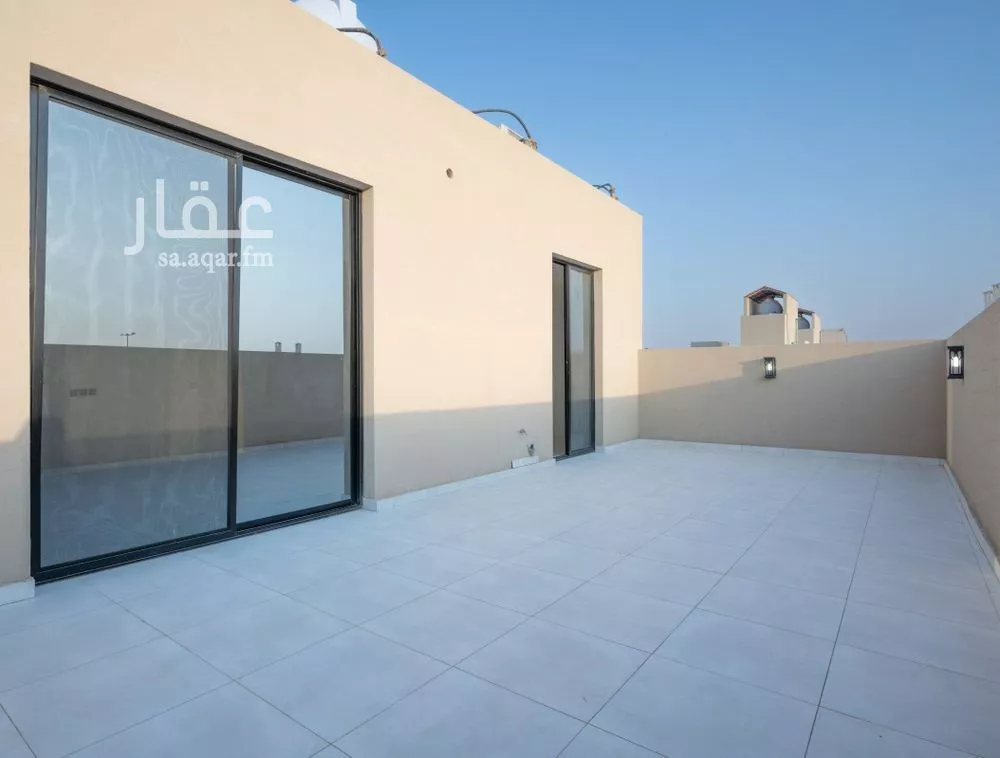دور 3 غرف في العارض 4