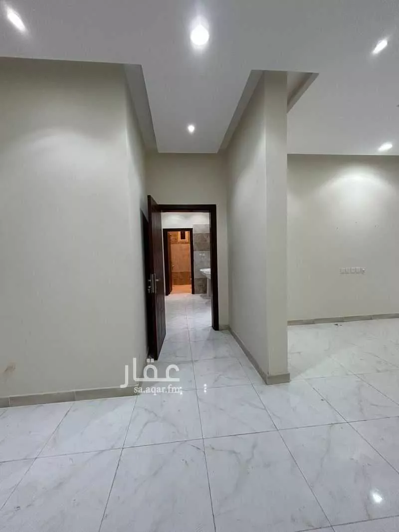 3 bedroom apartment in Jeddah 5