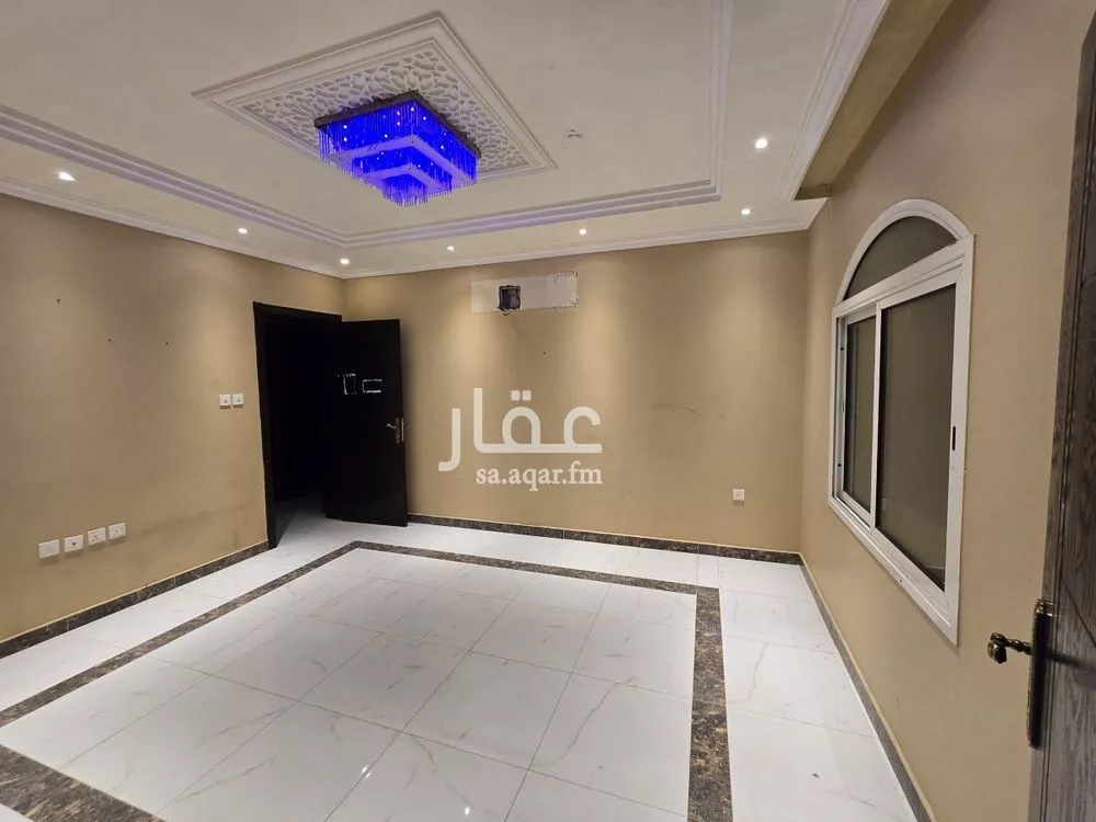 دور 4 غرف في الشراع 17