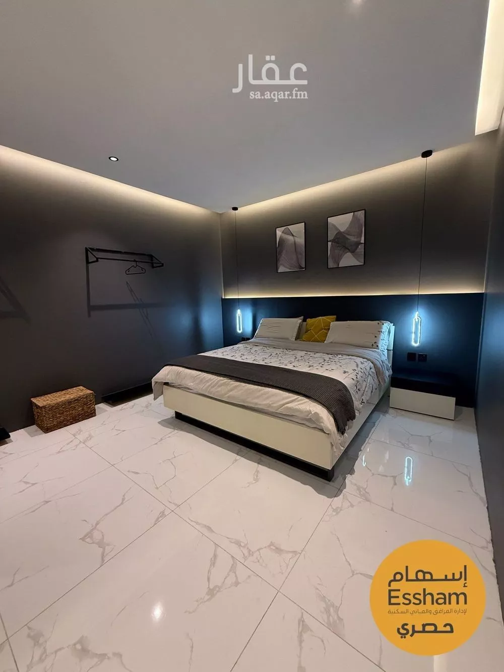 شقة 2 غرف في الحمرا 8