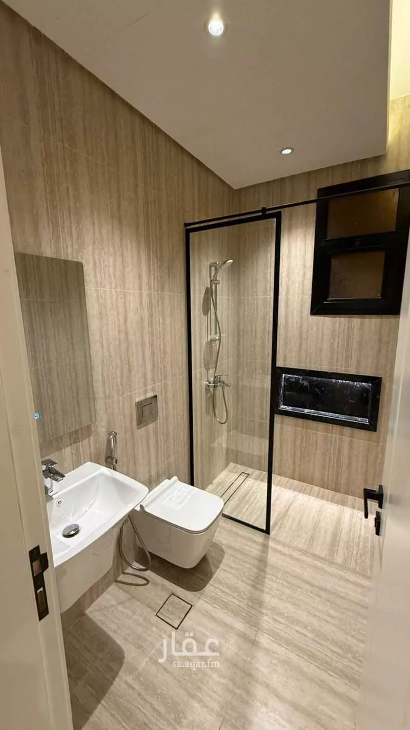 4 bedroom apartment in Al Hamra 13