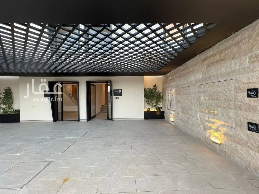 4 bedroom floor in Al Aridh 2