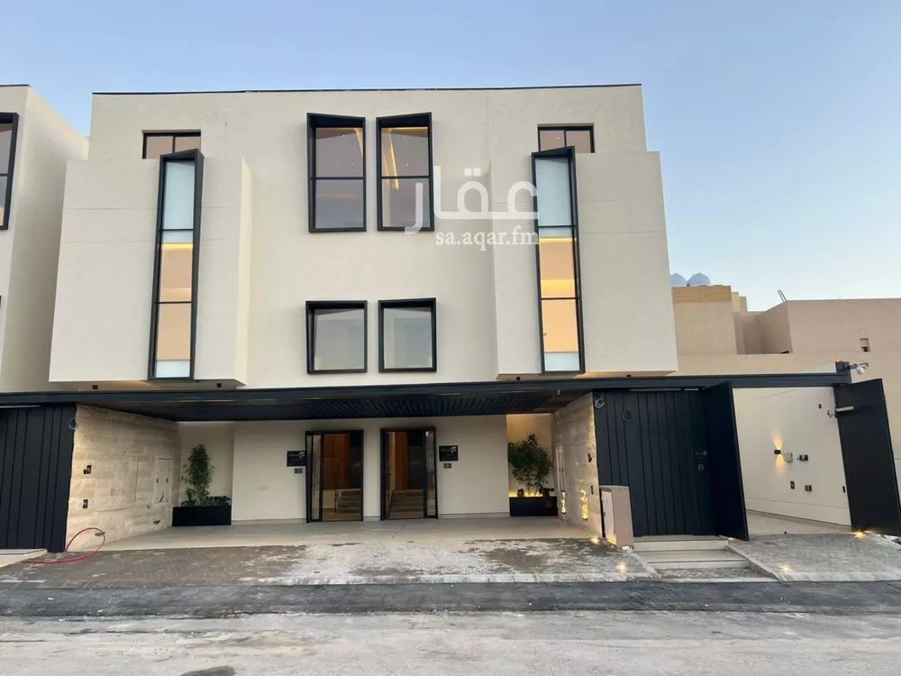 4 bedroom floor in Al Aridh 8