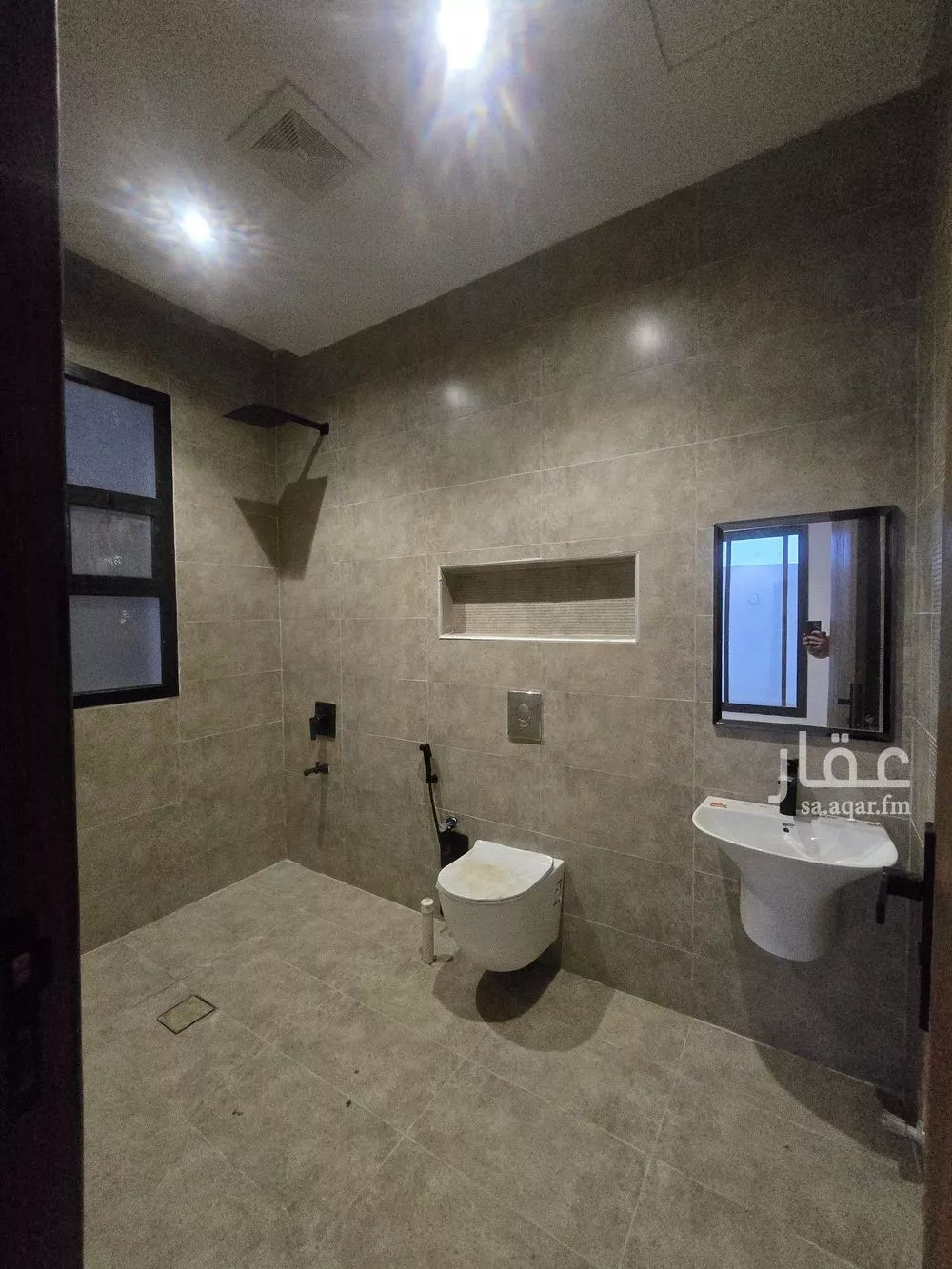 5 bedroom floor in Tuwaiq 15
