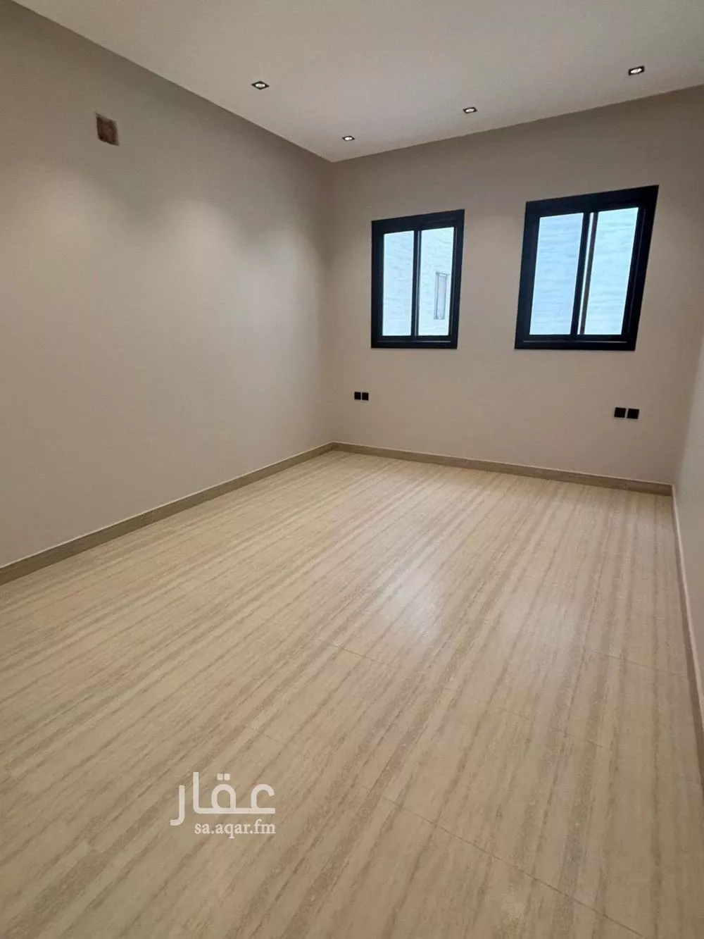 4 bedroom floor in Al Aridh 7