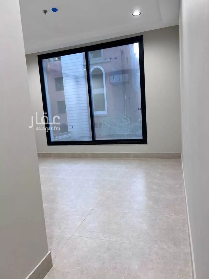 5 bedroom apartment in Dana Al Shamaliah 13
