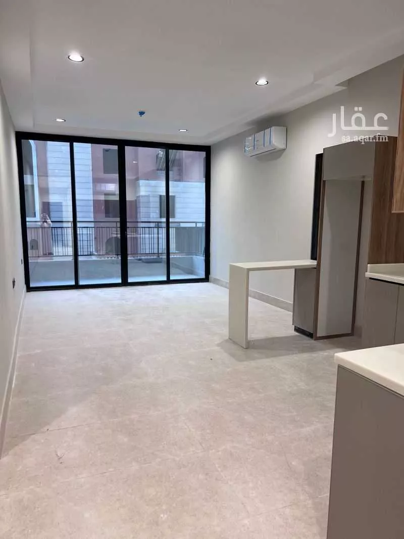 5 bedroom apartment in Dana Al Shamaliah 3