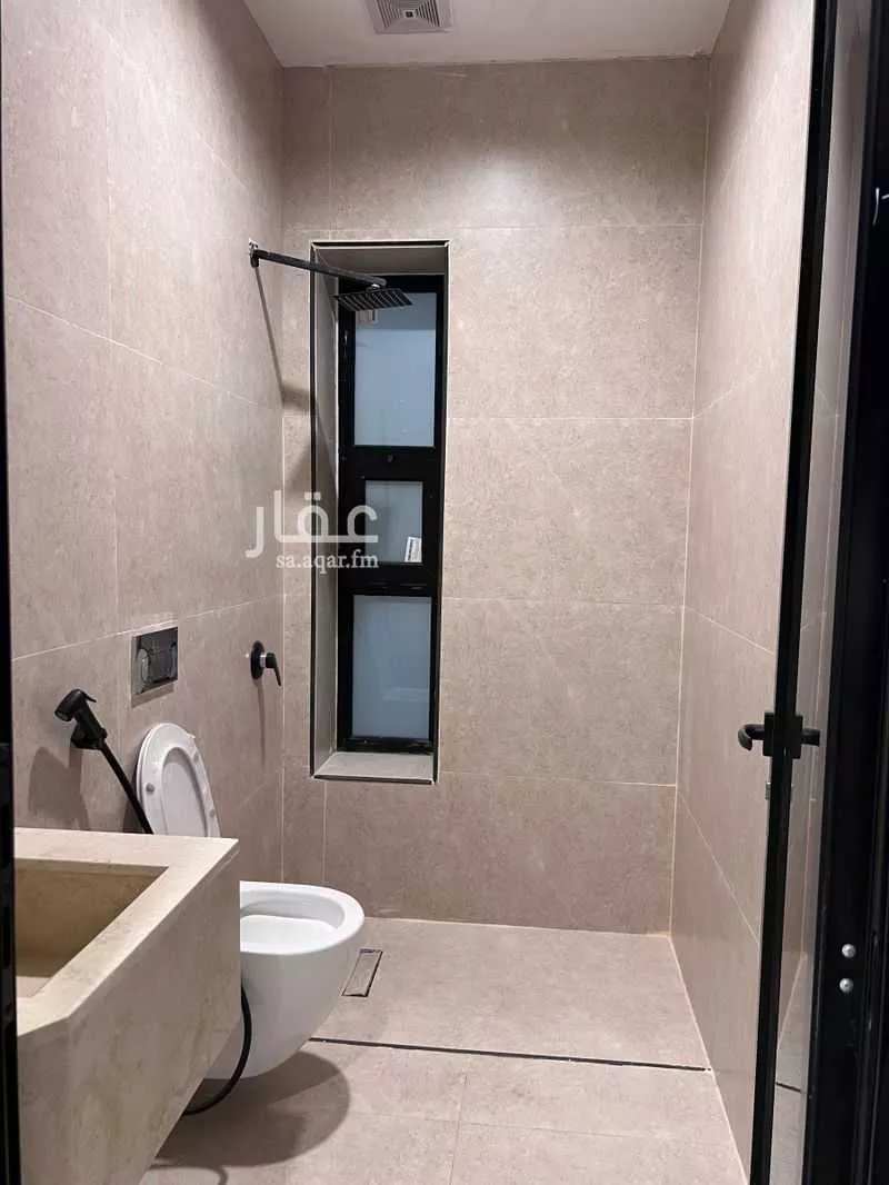 5 bedroom apartment in Dana Al Shamaliah 5