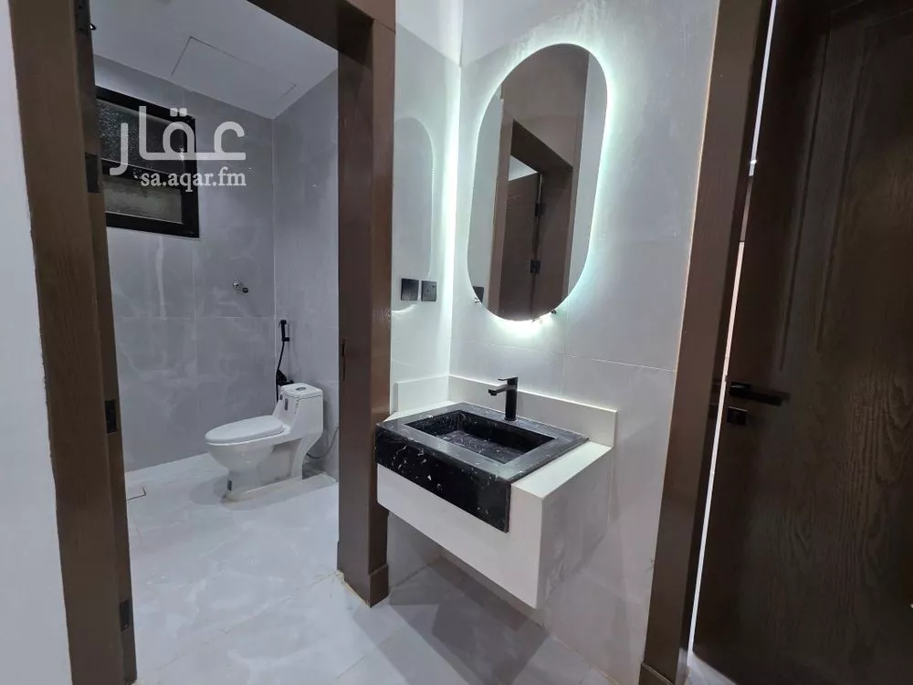 4 bedroom floor in Al Janadriyah 5