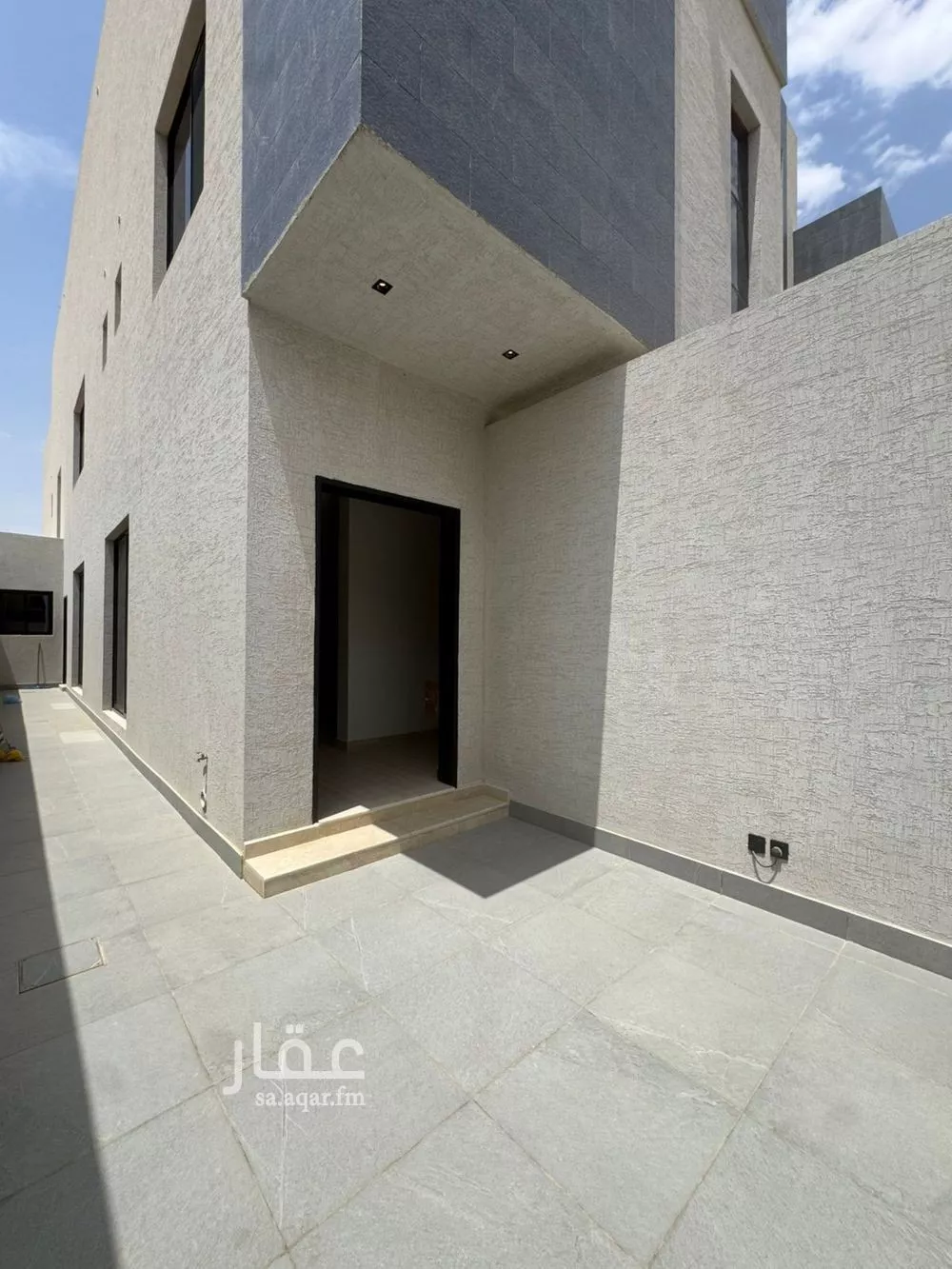 دور 4 غرف في العارض 2