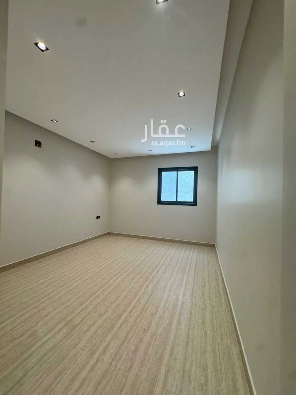 دور 4 غرف في العارض 4