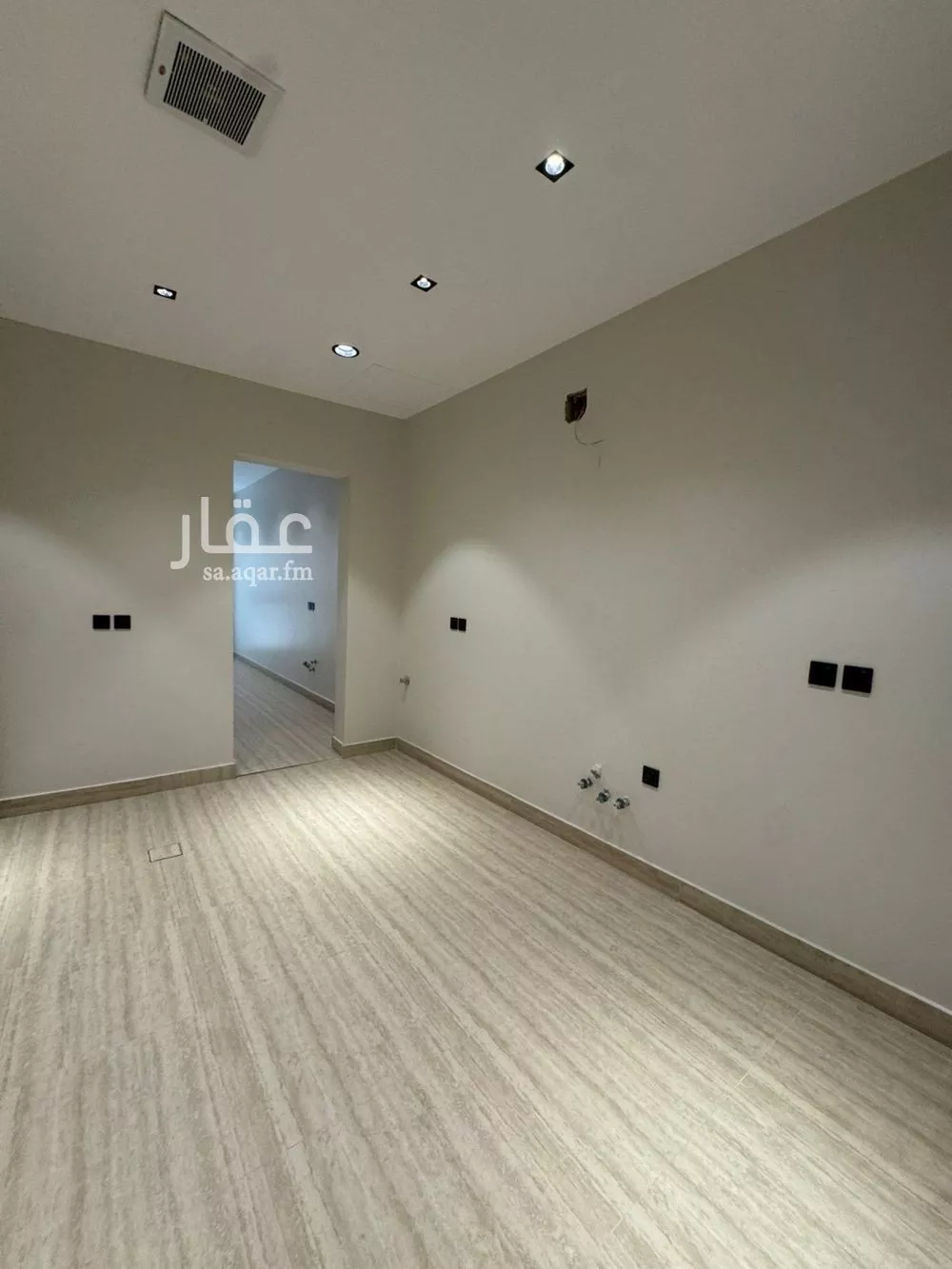 دور 4 غرف في العارض 7