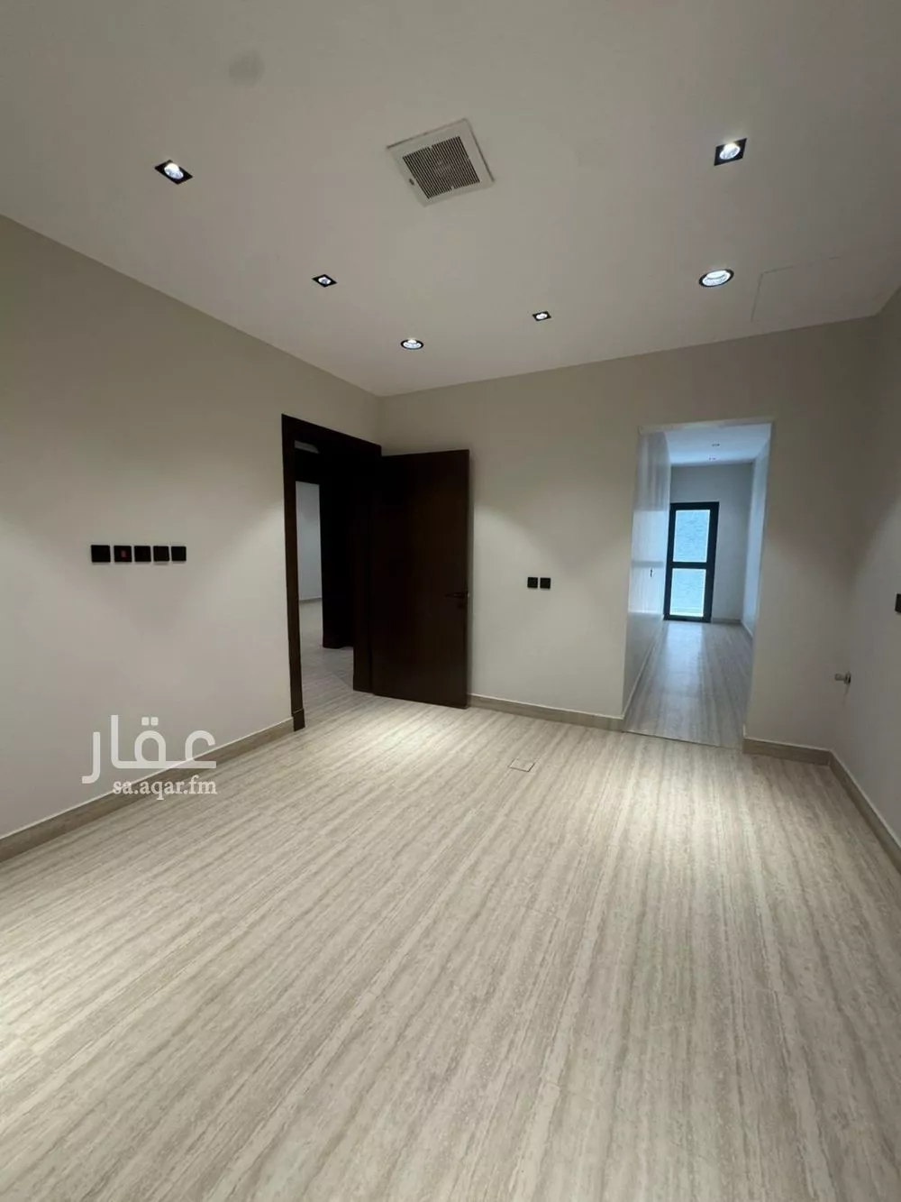 دور 4 غرف في العارض 9