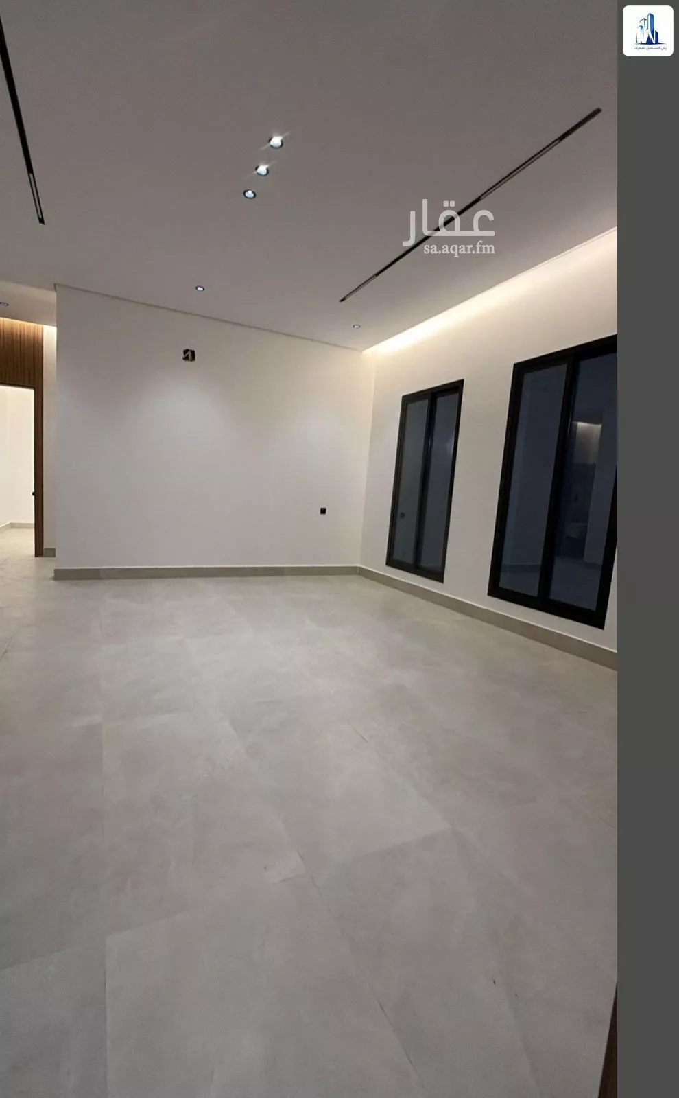 5 bedroom floor in Al Maizilah 5