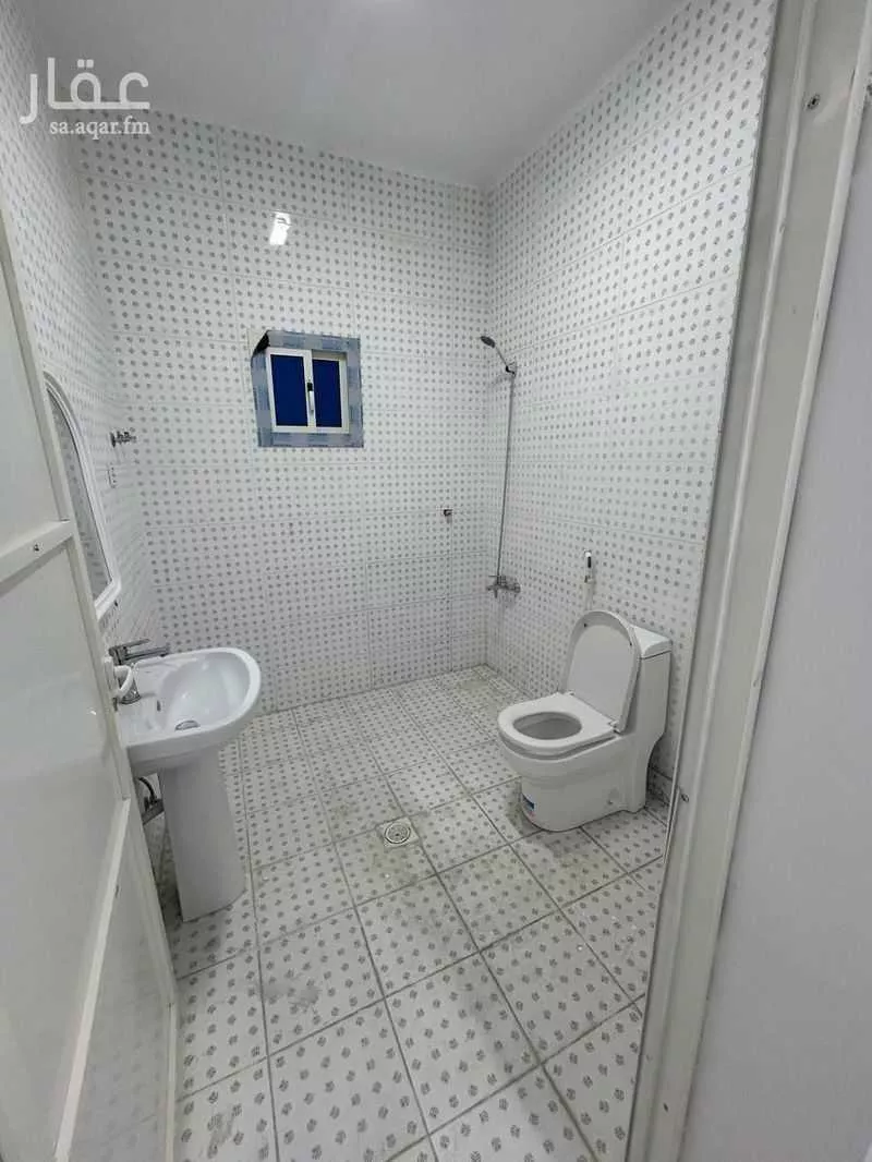 2 bedroom apartment in Al Thaghr 4