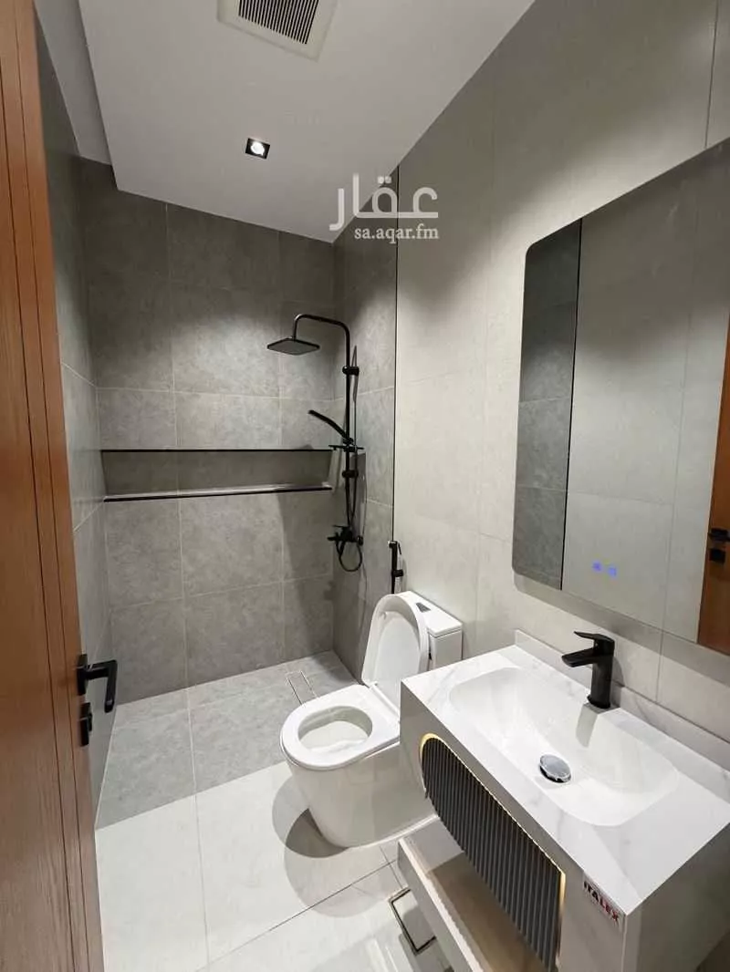 3 bedroom apartment in Al Salamah 7