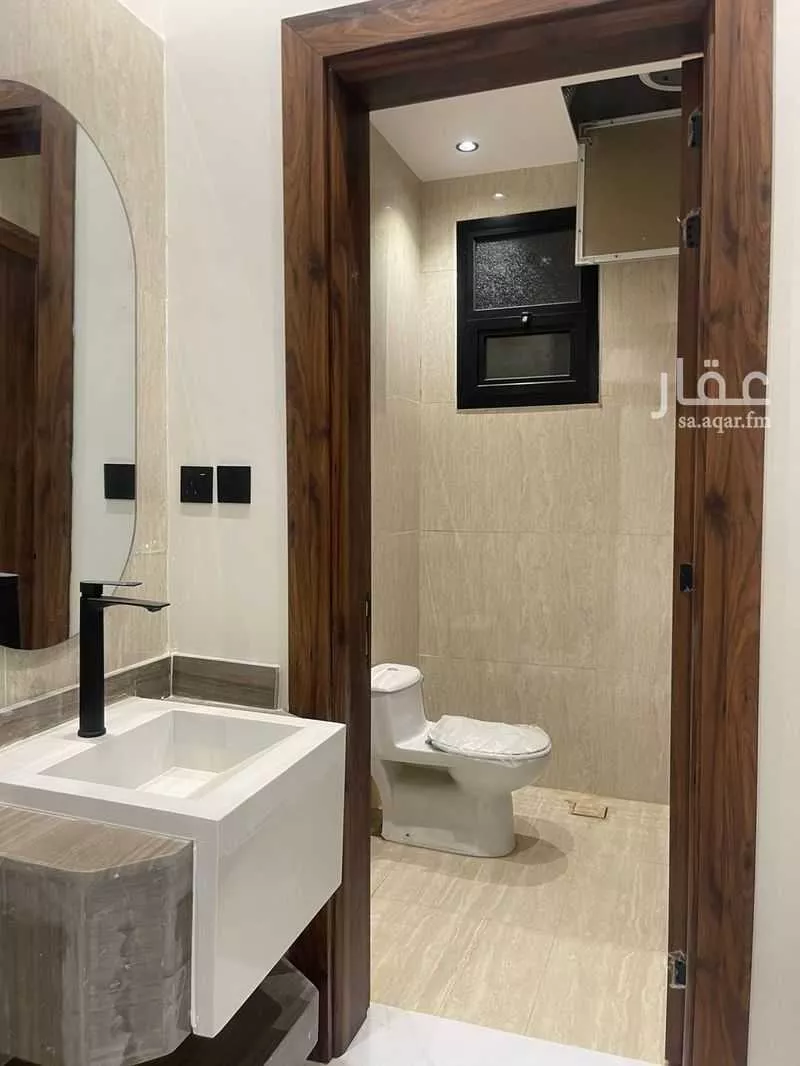 5 bedroom floor in Al Janadriyah 2