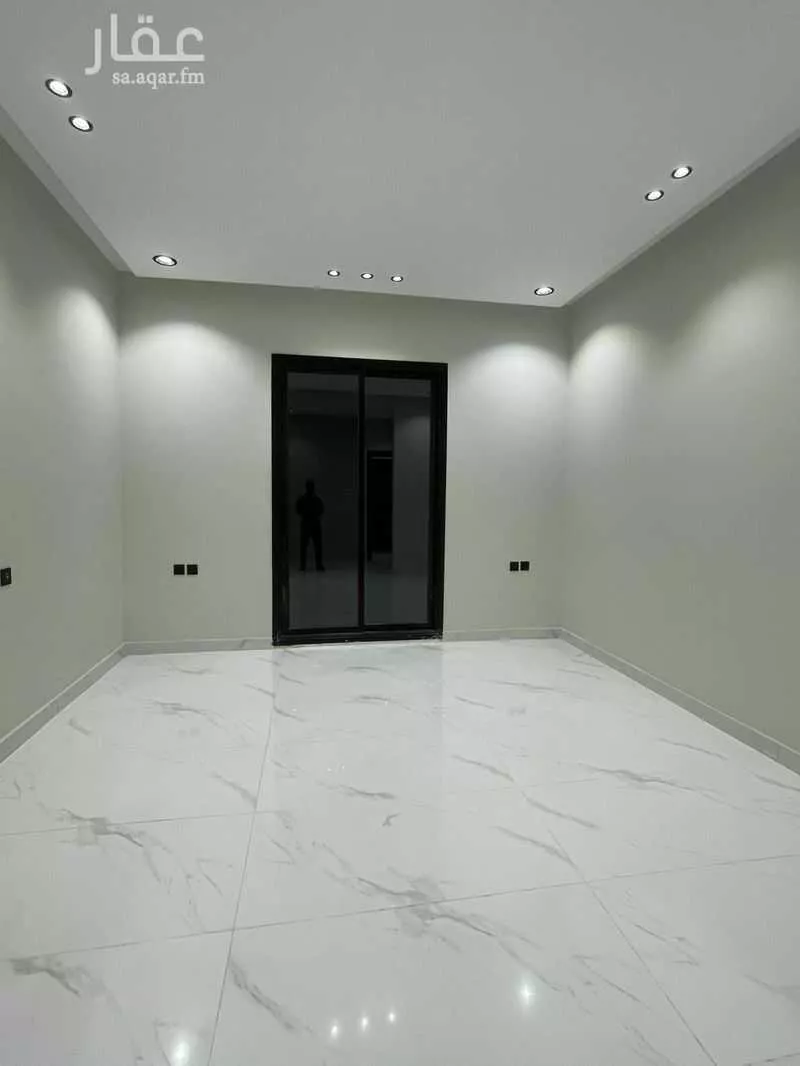 5 bedroom floor in Al Janadriyah 12