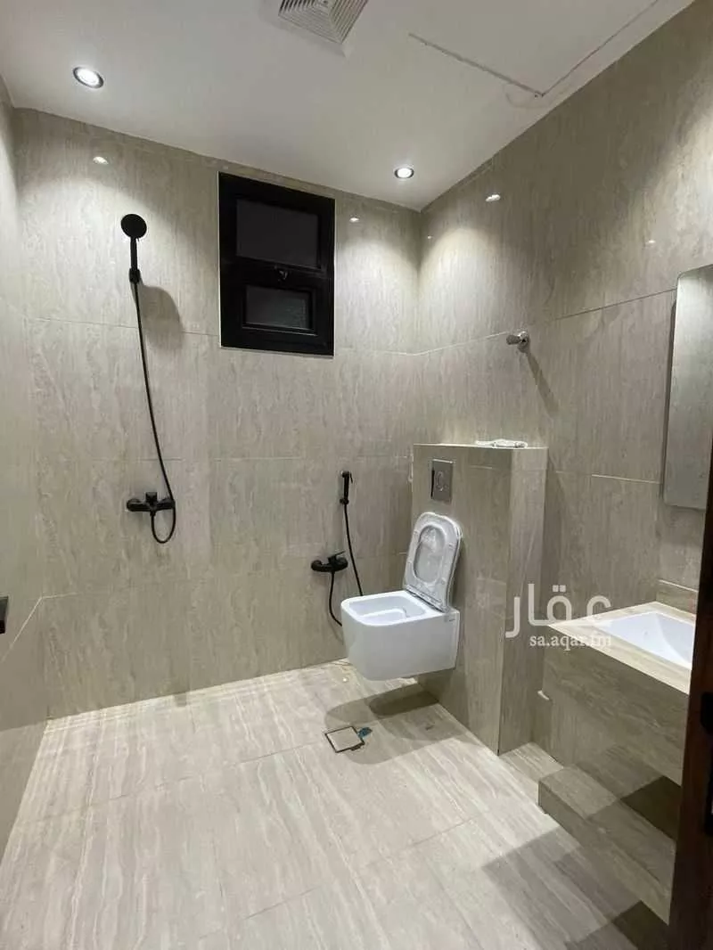 5 bedroom floor in Al Janadriyah 15