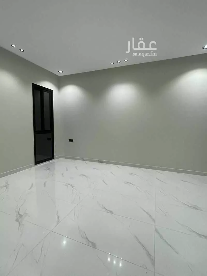 5 bedroom floor in Al Janadriyah 3