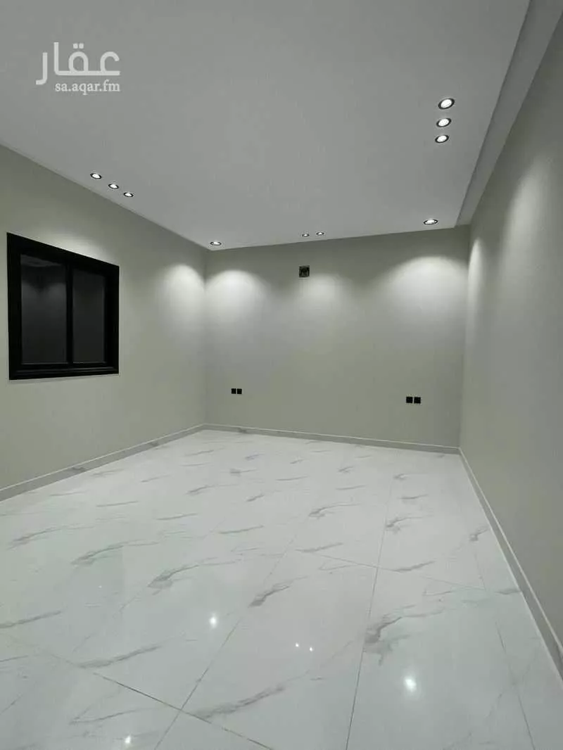 5 bedroom floor in Al Janadriyah 9