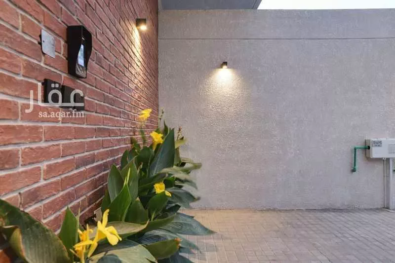4 bedroom floor in Al Aridh 5