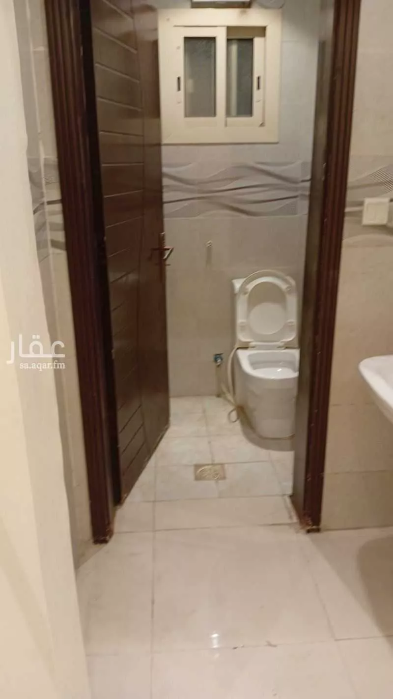 4 bedroom apartment in Umm Al Silm 4