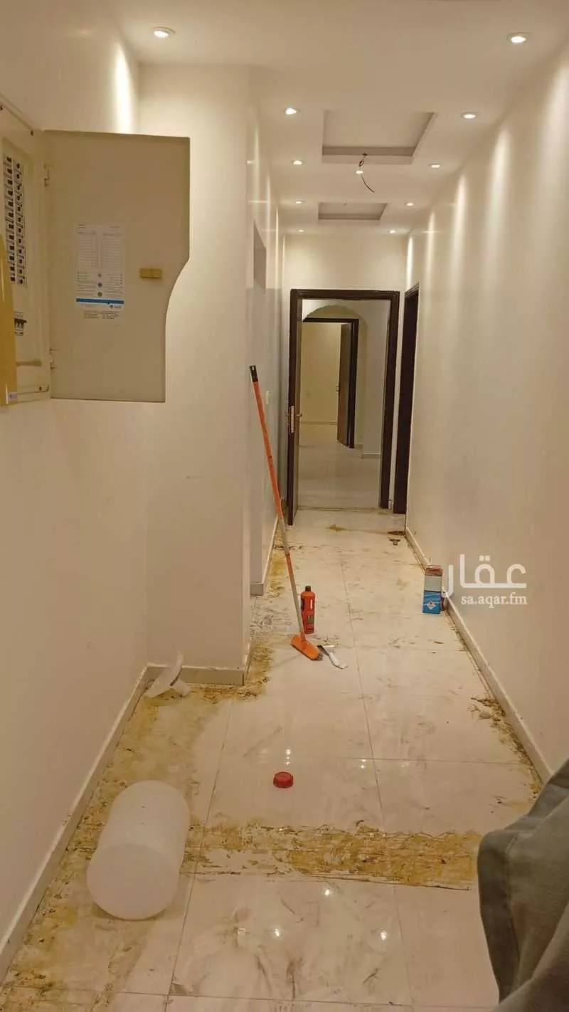 4 bedroom apartment in Umm Al Silm 8