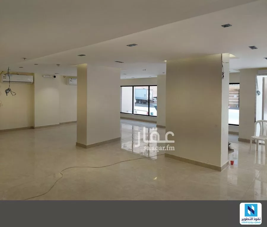عمارة 1048 م² في المروة 12