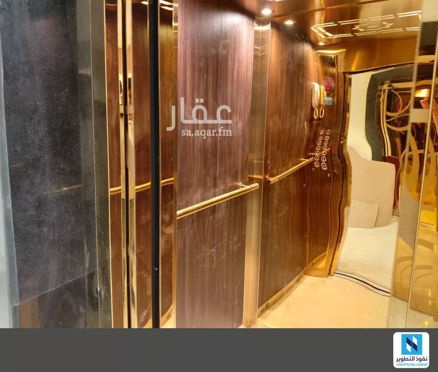 عمارة 1048 م² في المروة 8