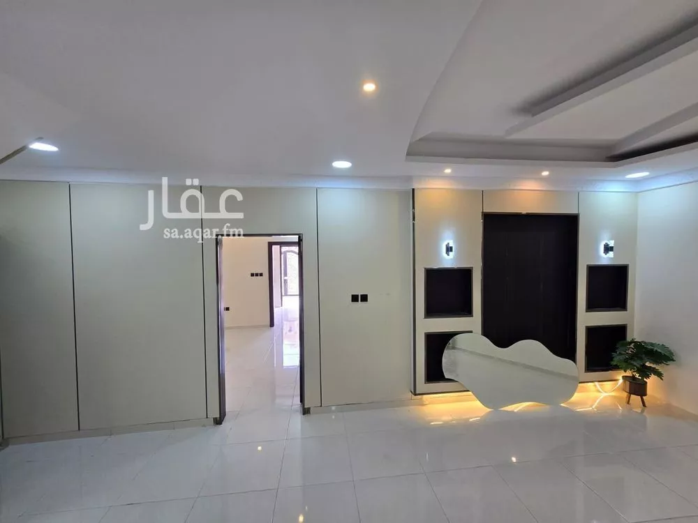 فيلا 9 غرف في ضاحية الملك فهد 2