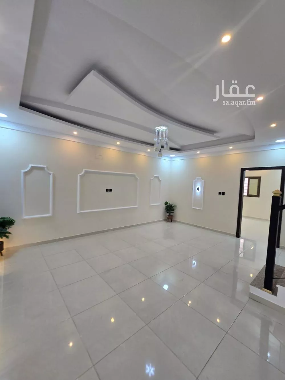 فيلا 8 غرف في ضاحية الملك فهد 25