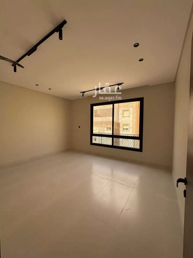 6 bedroom apartment in Al Shawqiyyah 6