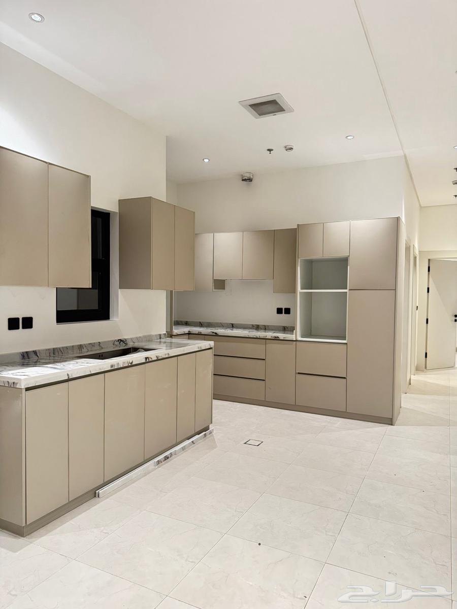 3 bedroom apartment in Al Rimal 12