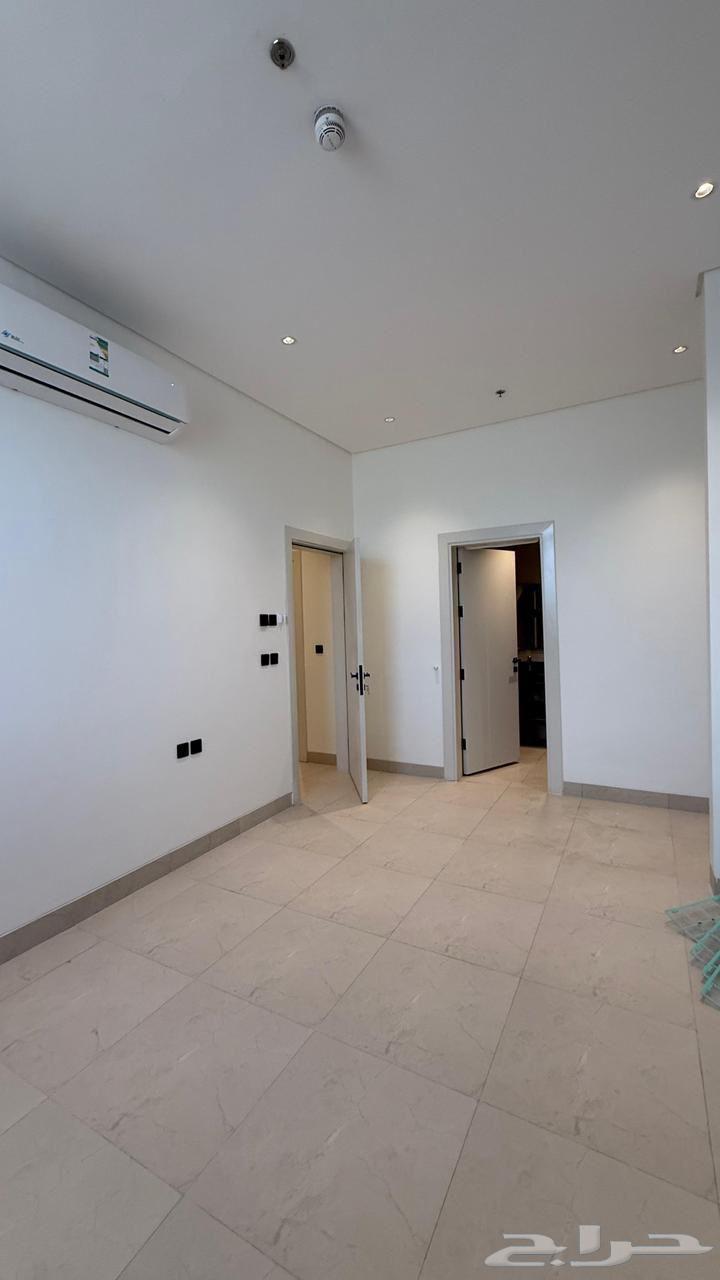 3 bedroom apartment in Al Rimal 4