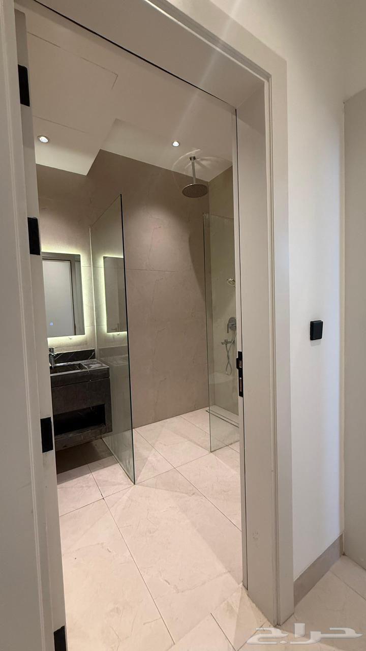 3 bedroom apartment in Al Rimal 6