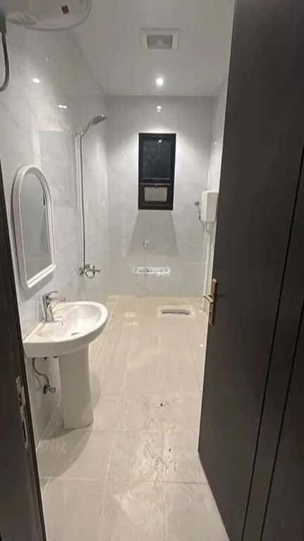 3 bedroom floor in Badr 7