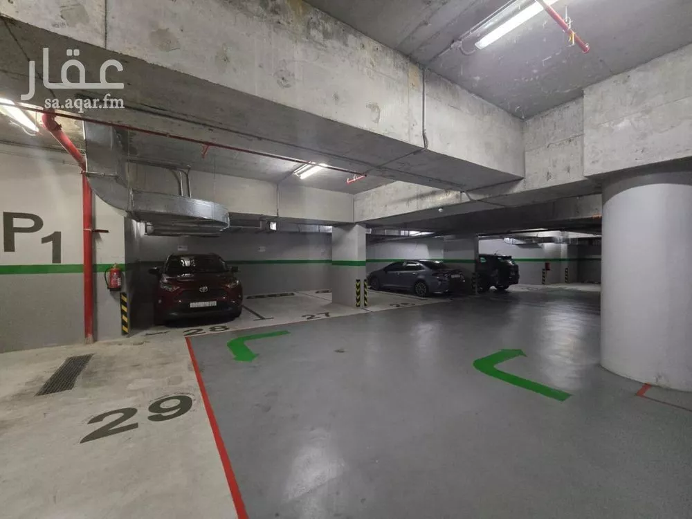 875 sqm office in Al Nuzhah 4