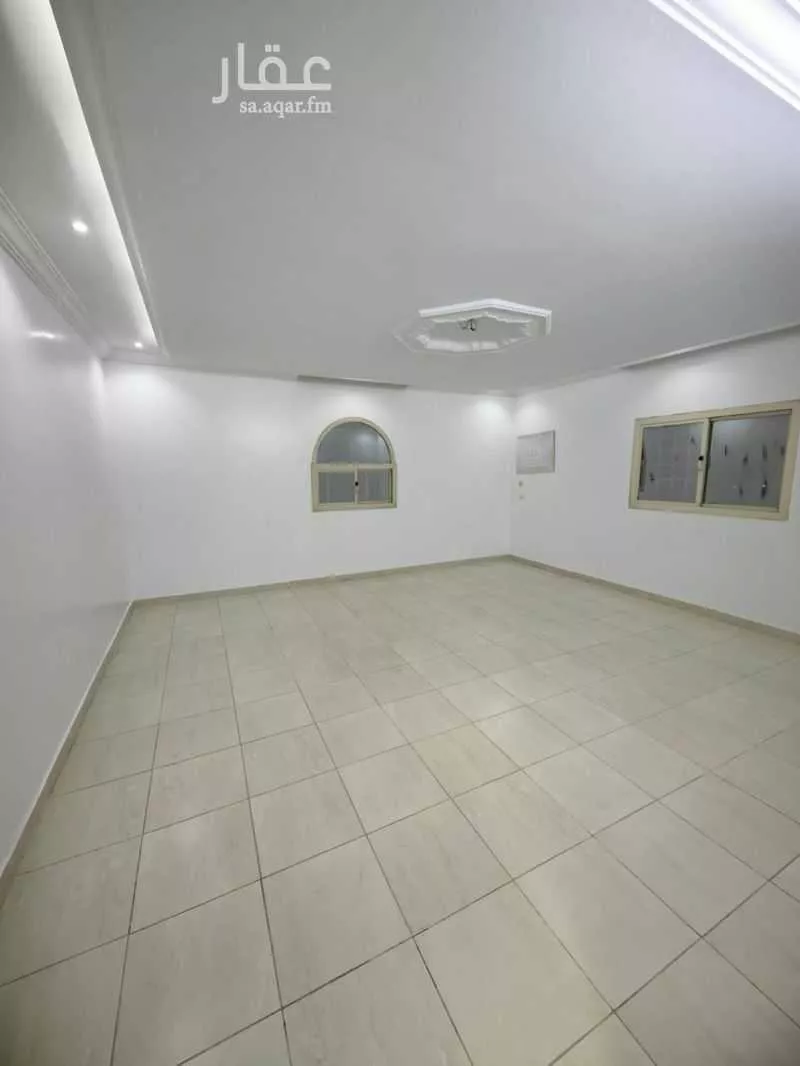 4 bedroom apartment in Al Marwa 8