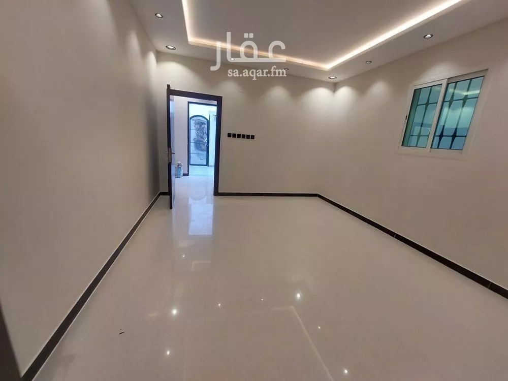 فيلا 5 غرف في ظهرة لبن 12