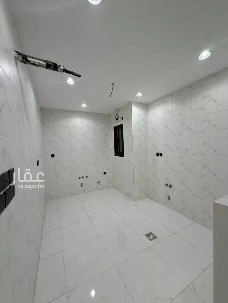 5 bedroom apartment in Al Manar 6