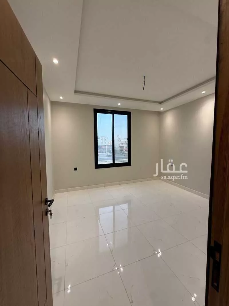 5 bedroom apartment in Al Manar 8