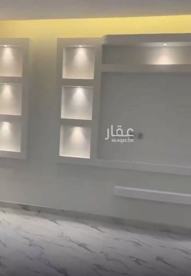شقة 4 غرف في طيبة 2