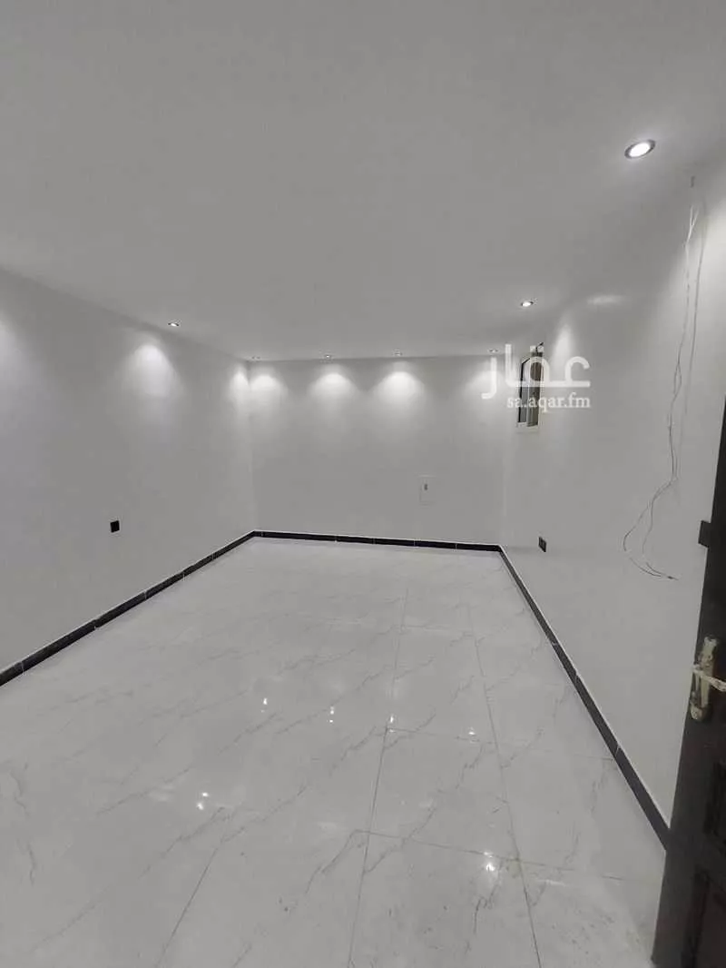 1 bedroom apartment in Al Wurud 6