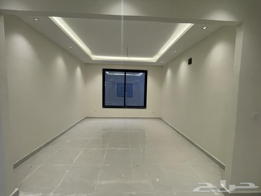 5 bedroom villa in Al Janadriyah 20