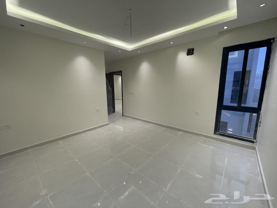 5 bedroom villa in Al Janadriyah 24