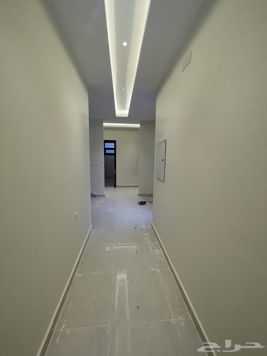 5 bedroom villa in Al Janadriyah 26