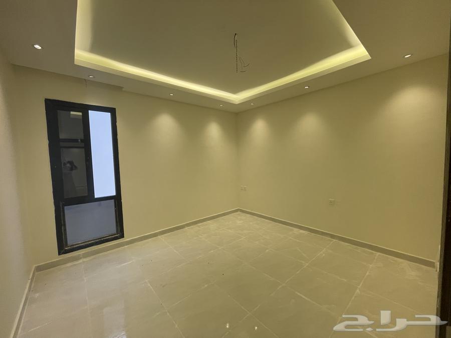 5 bedroom villa in Al Janadriyah 34