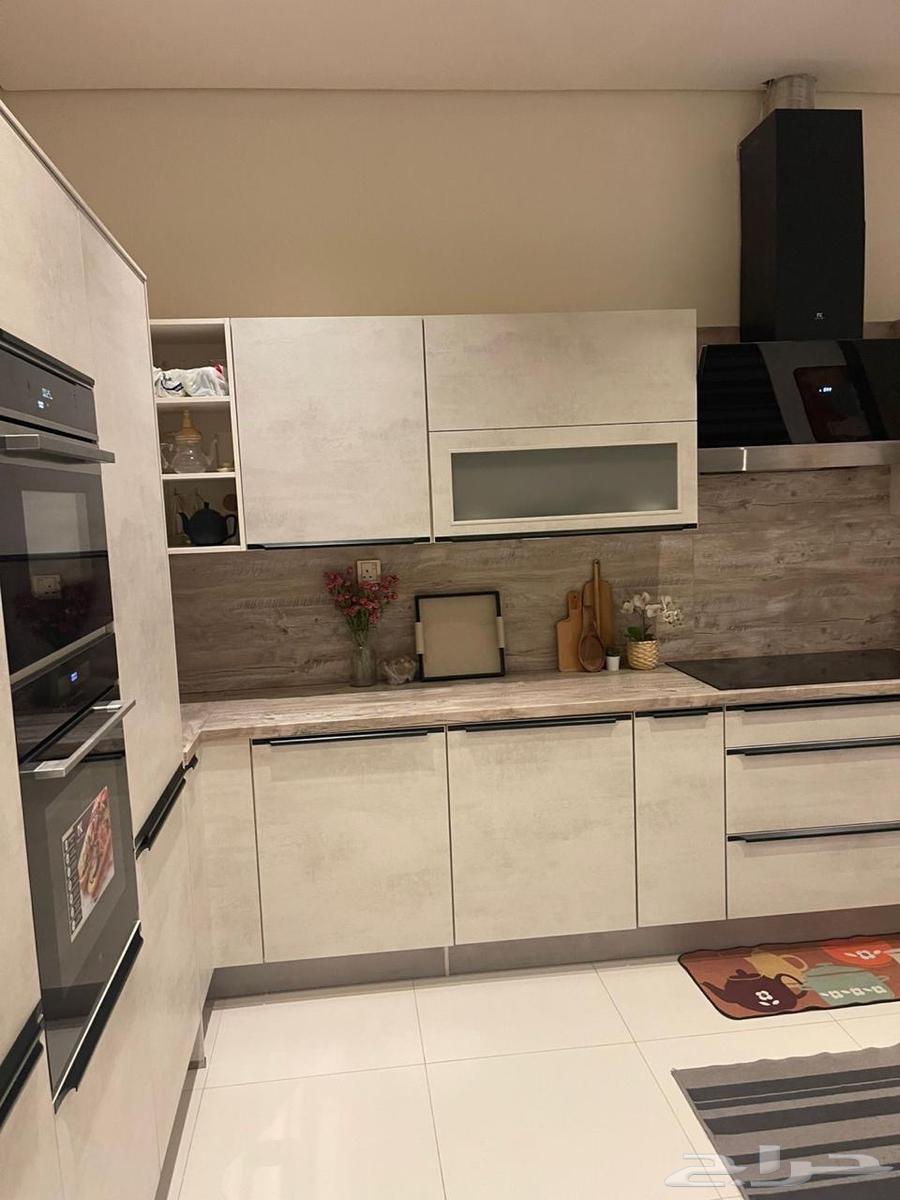 7 bedroom villa in Al Rimal 9